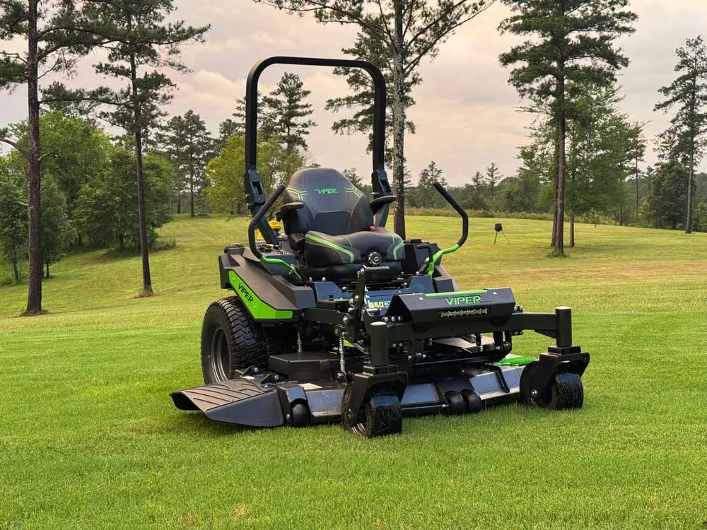 Viper V-800 Series zero-turn mower